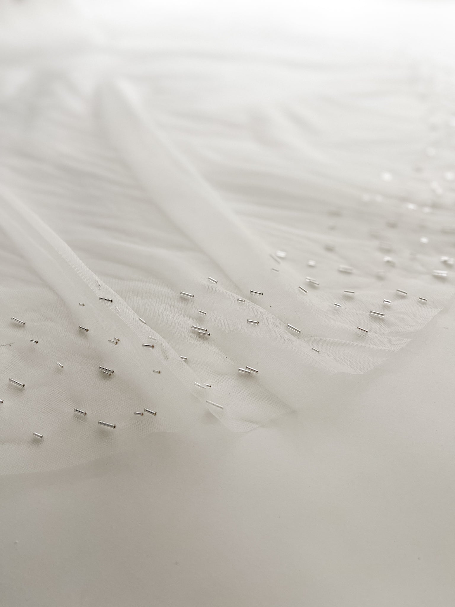 Nova Metallic Edge Veil