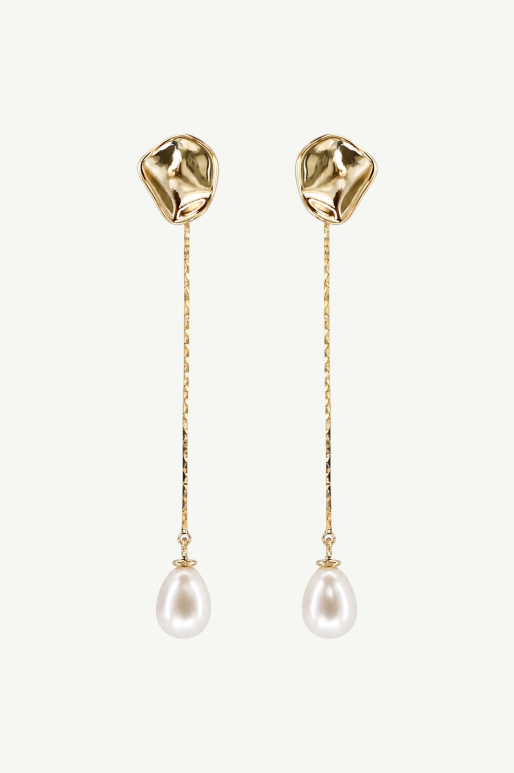 Sculptural Pearl Strand