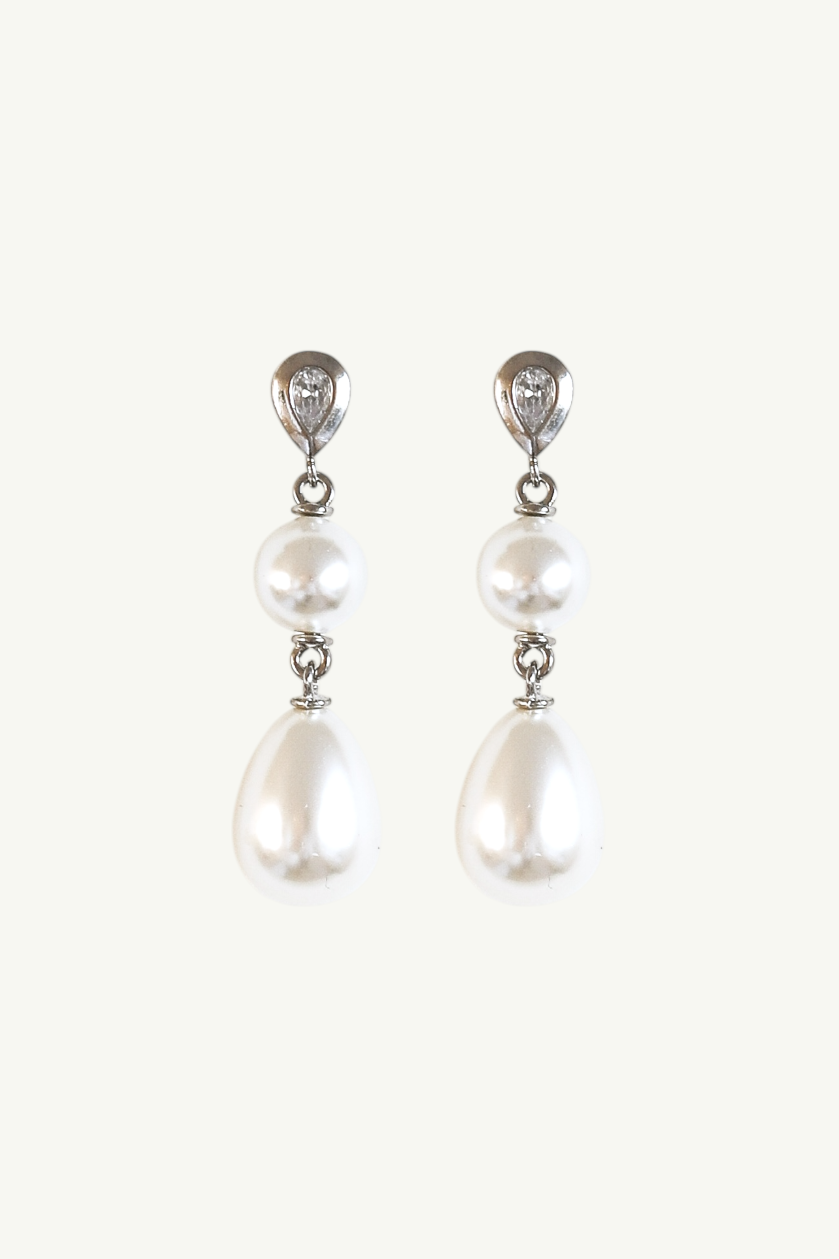 Bezel Pearl Triple Drop