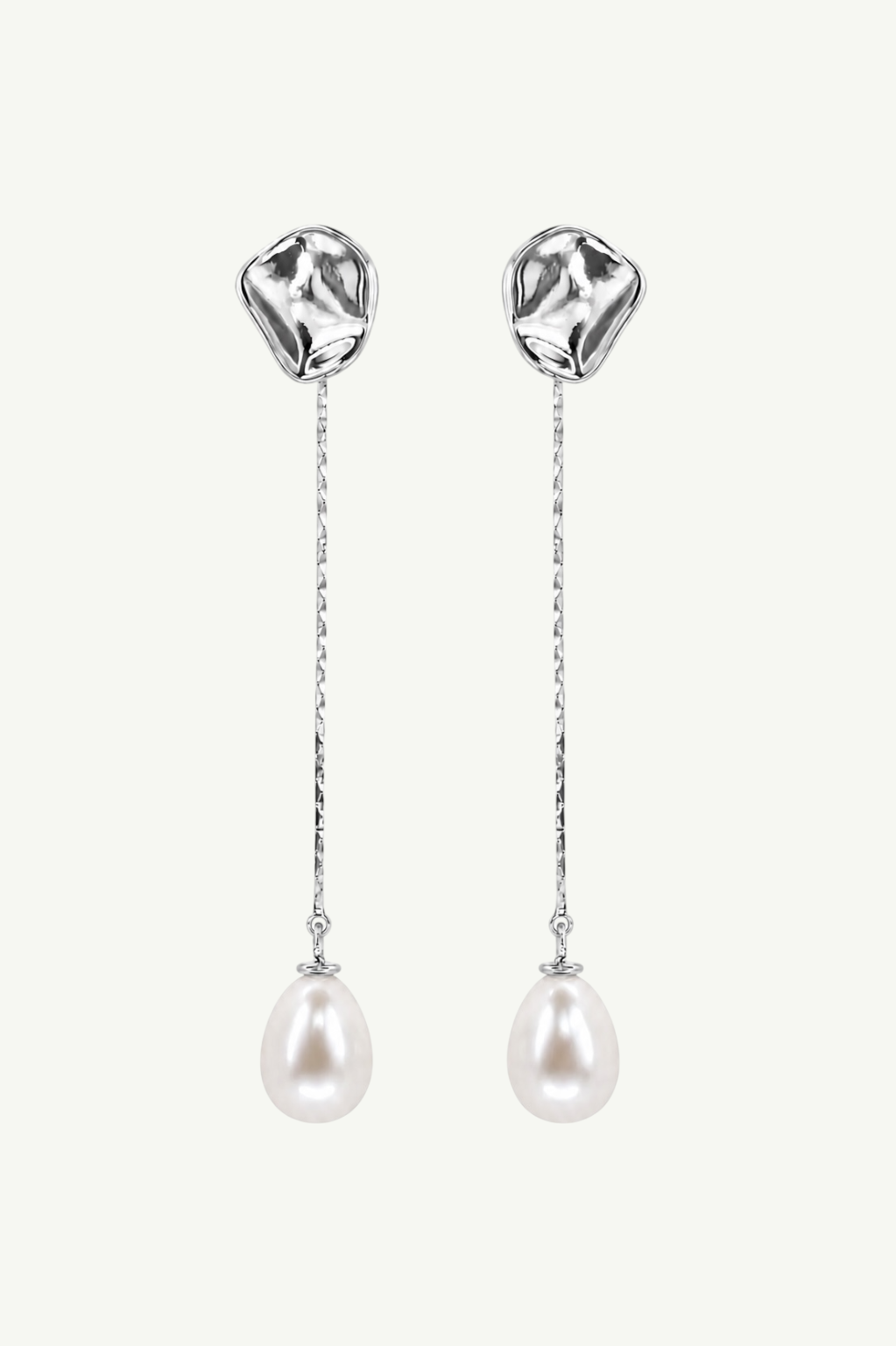 Sculptural Pearl Strand