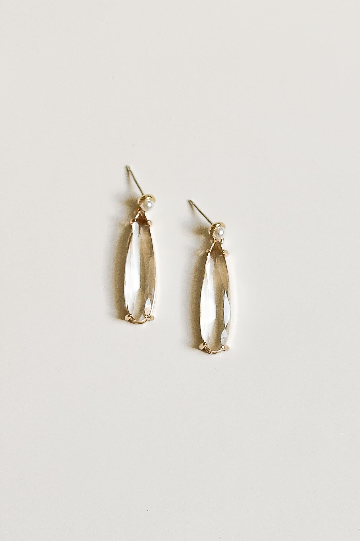 Perla Dewdrop Earrings