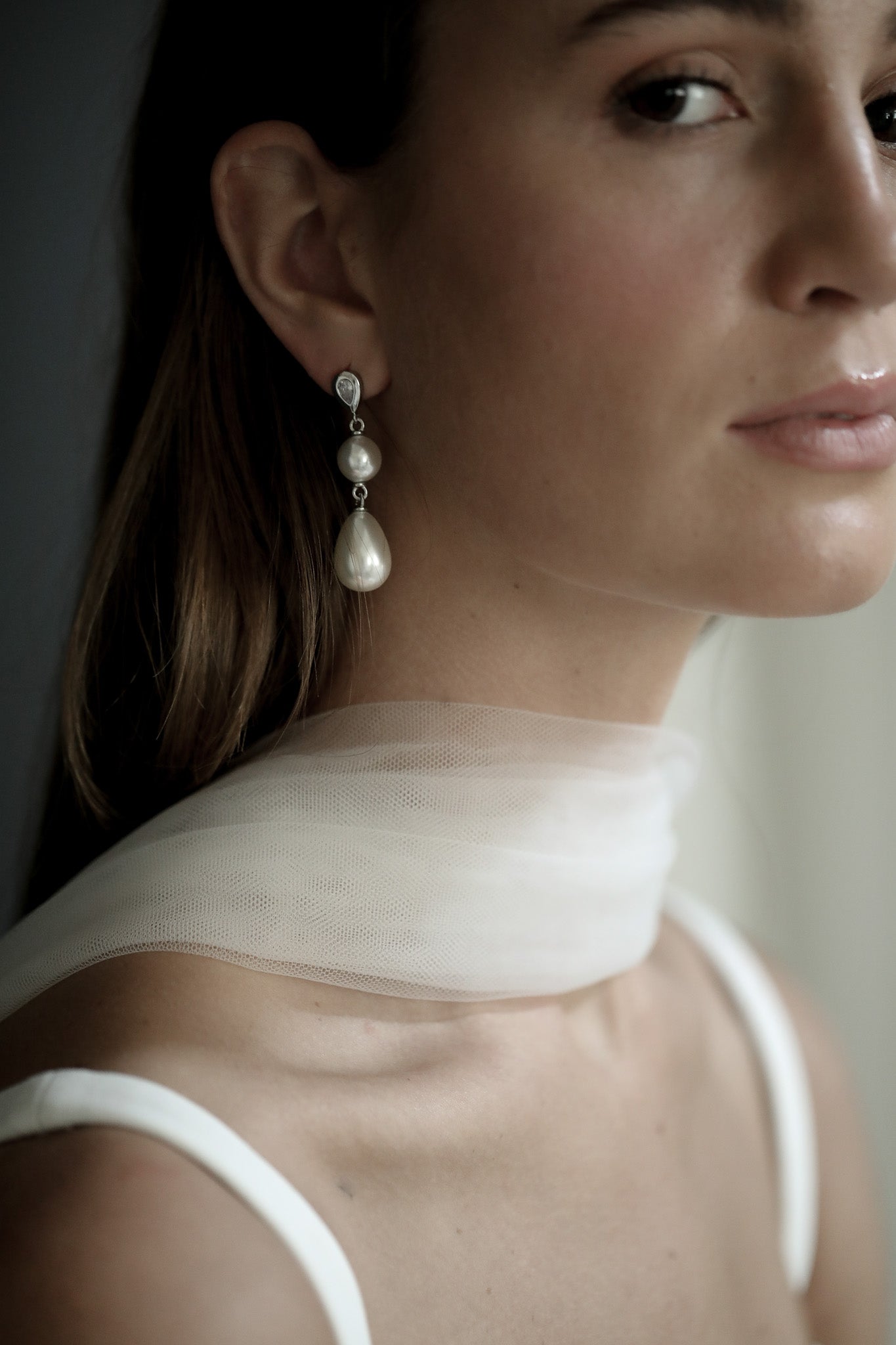 Bezel Pearl Triple Drop