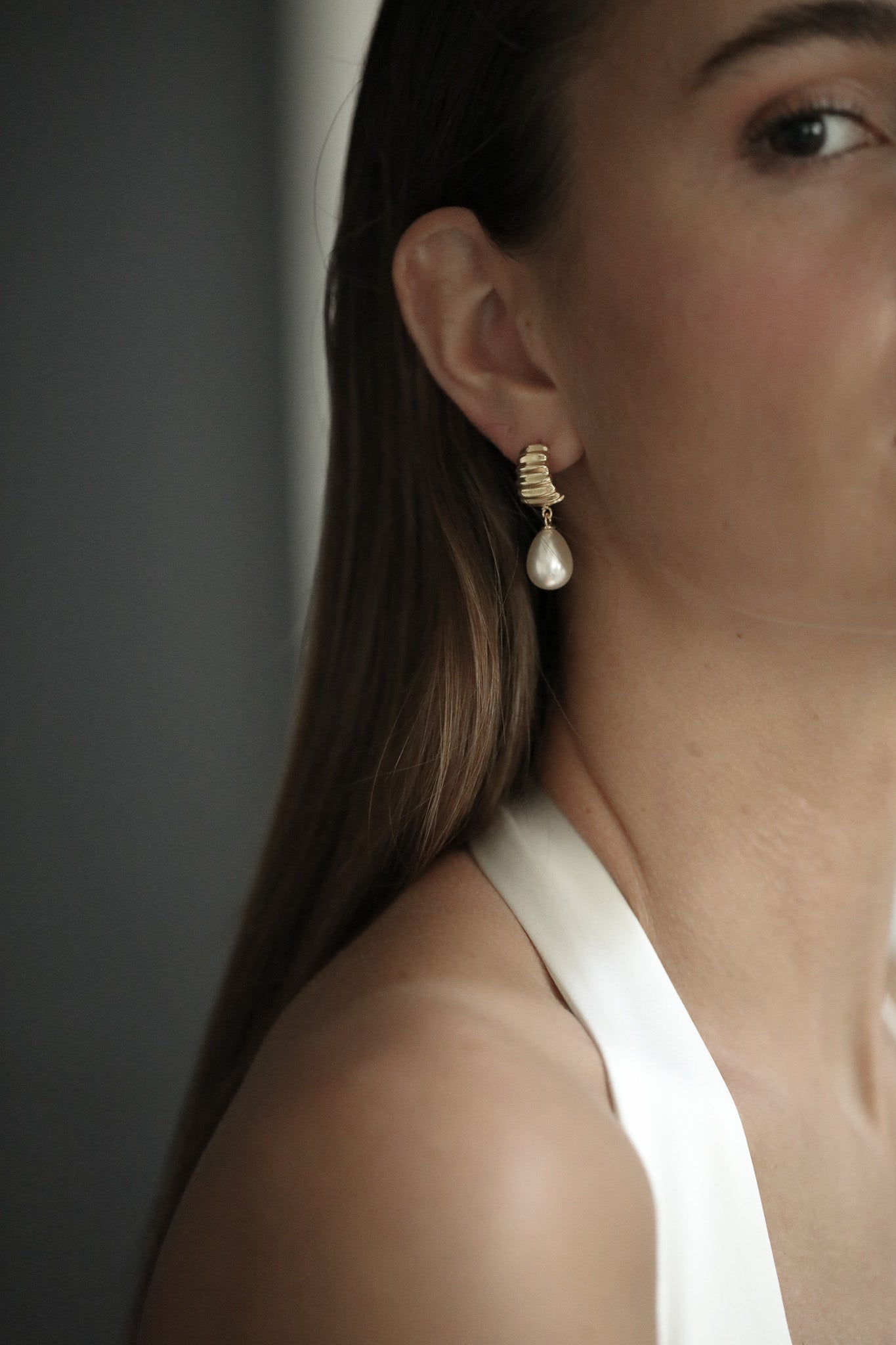 Ribbed Pearl Drop Earrings